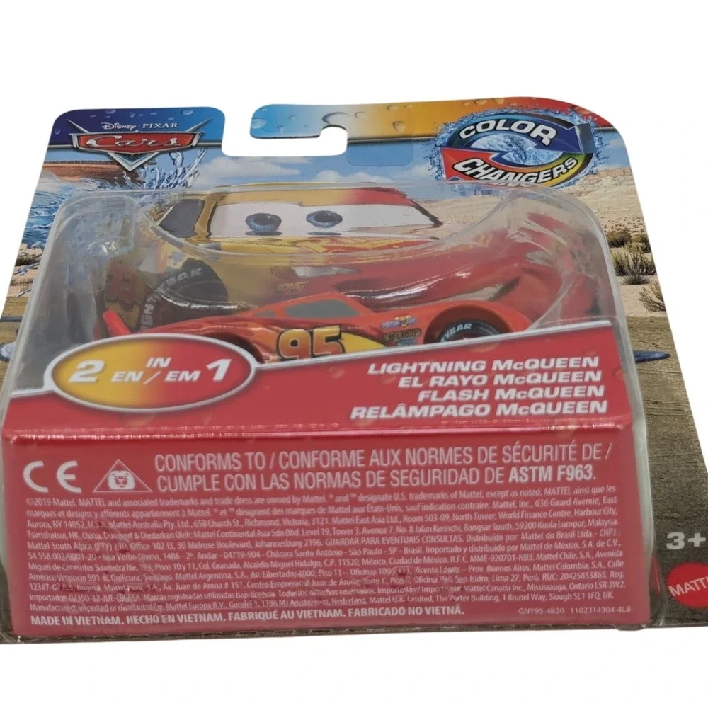 Disney Pixar Cars 2 in 1 Color Changers Lightning McQueen Changes with Water Toy